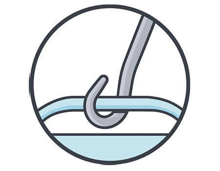 Tutti i pulitori per piscine della gamma Carrera sono dotati di un sistema di sgancio rapido dell'acqua. In questo modo è facile rimuovere e maneggiare il robot dentro e fuori dall'acqua.